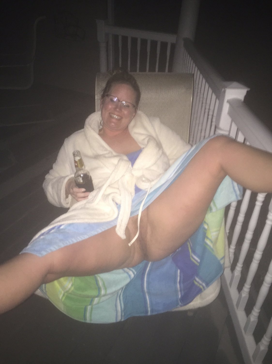 Naked mom in robe #0Gza3H9U