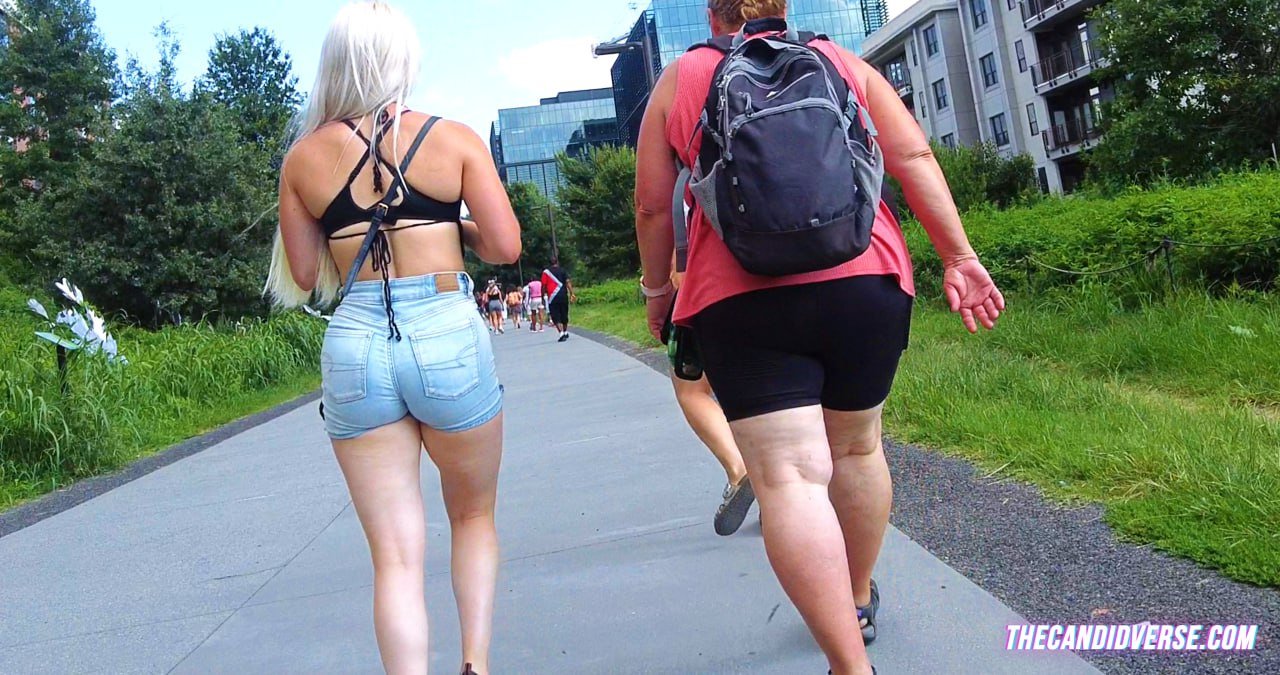 Perfect Blonde on Tight Jean Short bubble ass #BgCtxWPL