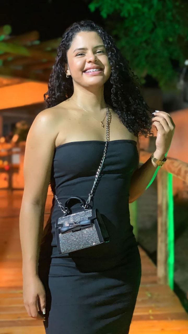 Ellen puta de corno. 24 anos #shQNu1k6