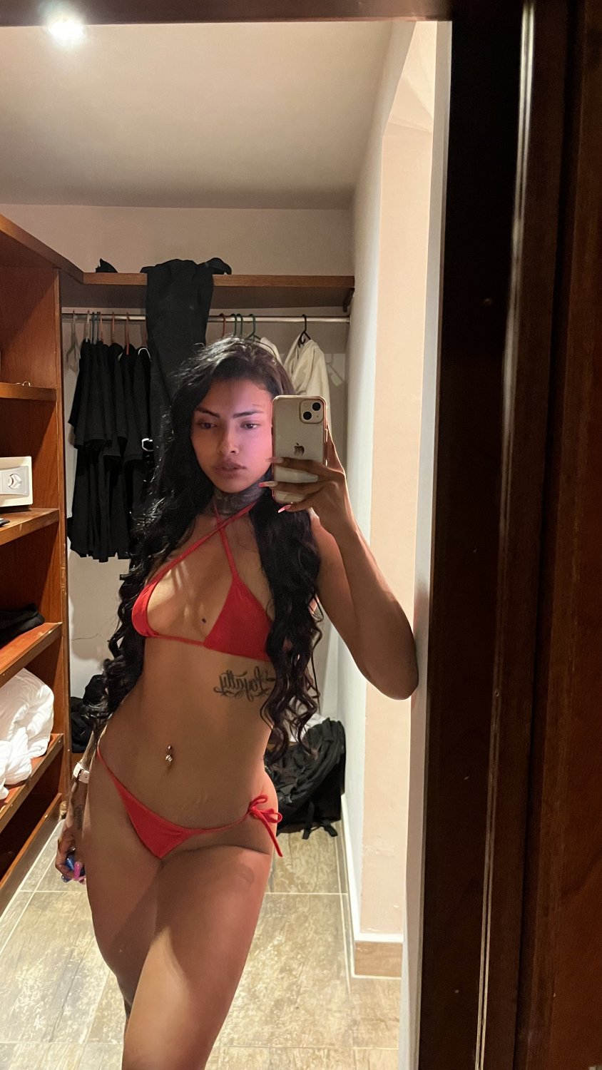 Victoria Castro #2vjd3Vr8