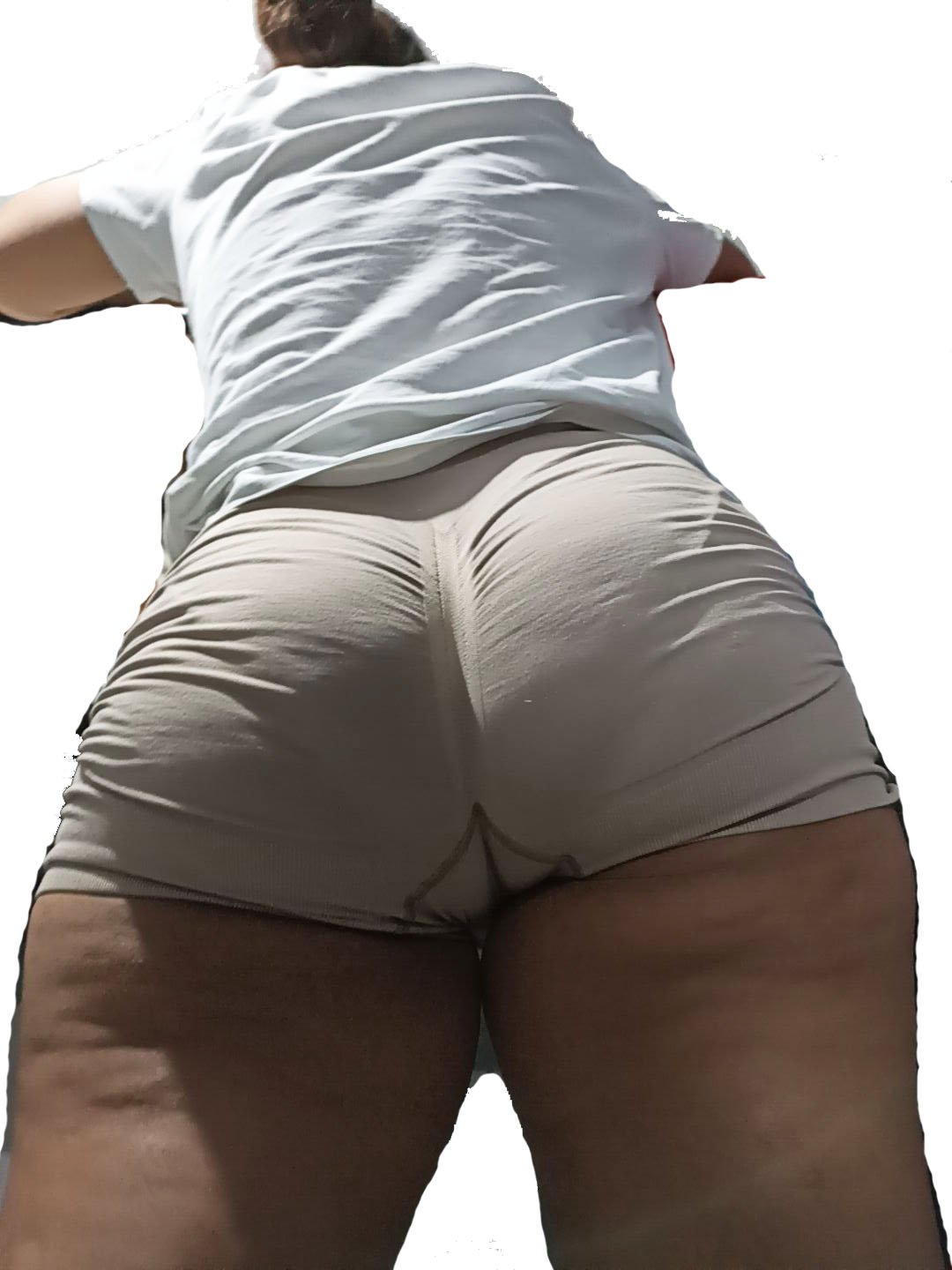 Mi culona limpiando la casa #WvUG0GVd