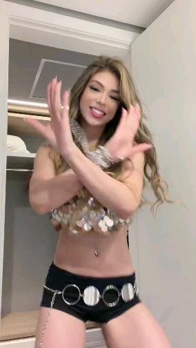 Arrasou lindinha....Melody a beleza novinha , tao gostosa !!! #Fn56Rcpr