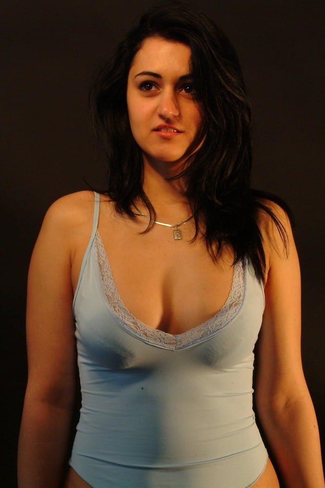 As requested 18yo Uk sister Meg’s 2nd amateur shoot - like and comment if want to see more #9324TN6T